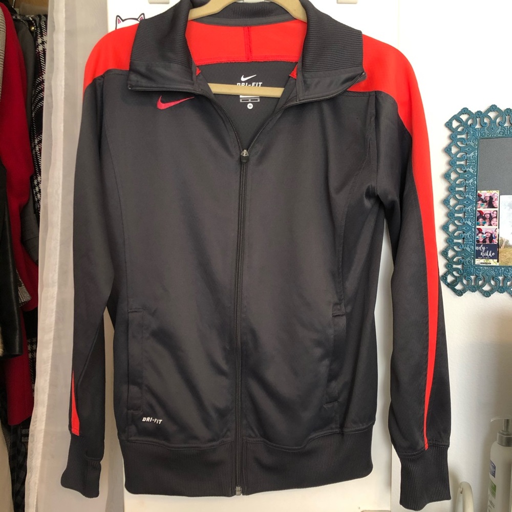 Grey Women’s Nike Zip-Up Jacket Size Medium